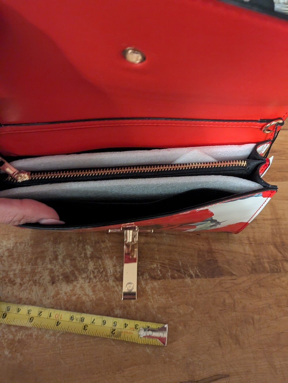ALDO NEW Red Floral Clutch Wallet with Gold-Tone Accent - Picture 6 of 6